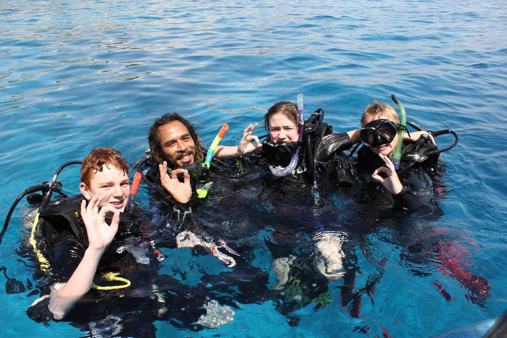 Umbi Sharks Bay Diving Village Шарм-еш-Шейх Екстер'єр фото